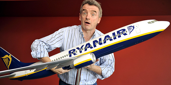 Ryanair naujovės: papildoma rankinė ir mažesni bagažo mokesčiai